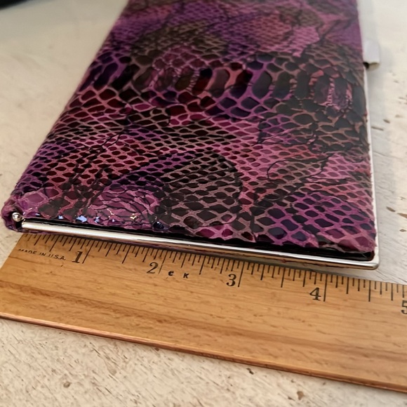 NWT LODIS snake embossed leather fully framed clutch wallet - Picture 10 of 10